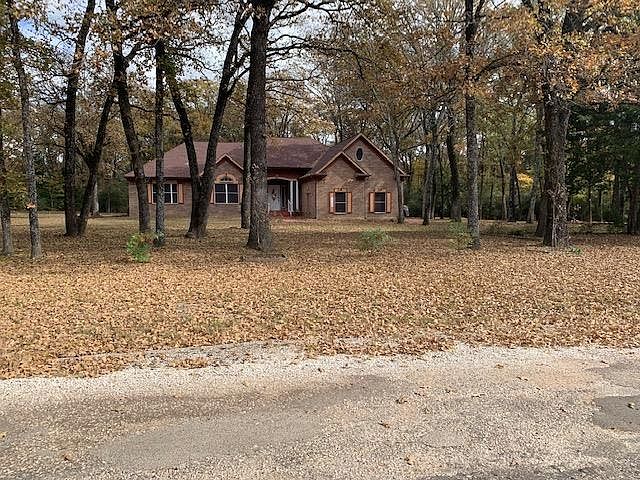 1st image of 15149 Woods North Dr