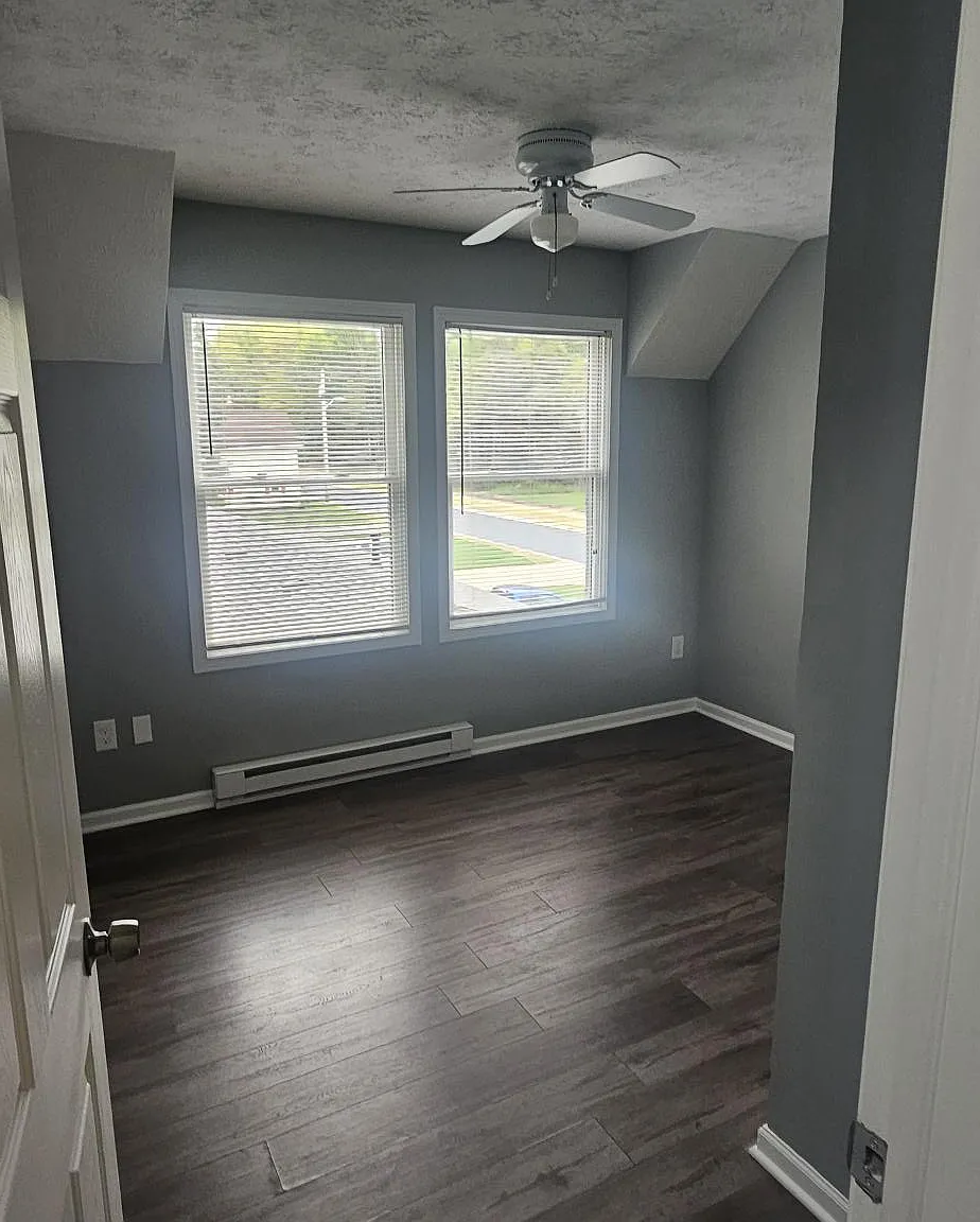118 E Lorain St — Photo 2