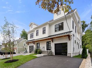 71 Cloverdale Rd #71, Newton Highlands, MA 02461