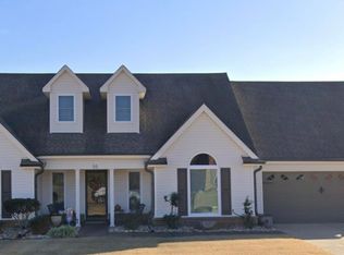 35 Williamsburg Dr, Atoka, TN 38004