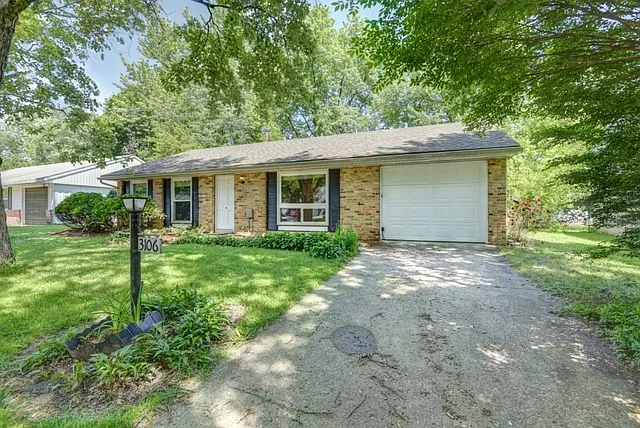 3106 Sylvan Dr photo 1