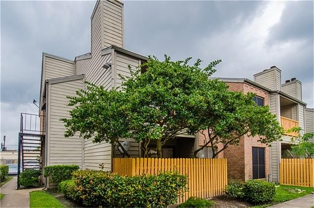 1st image of 16111 Aspenglenn Dr APT 807