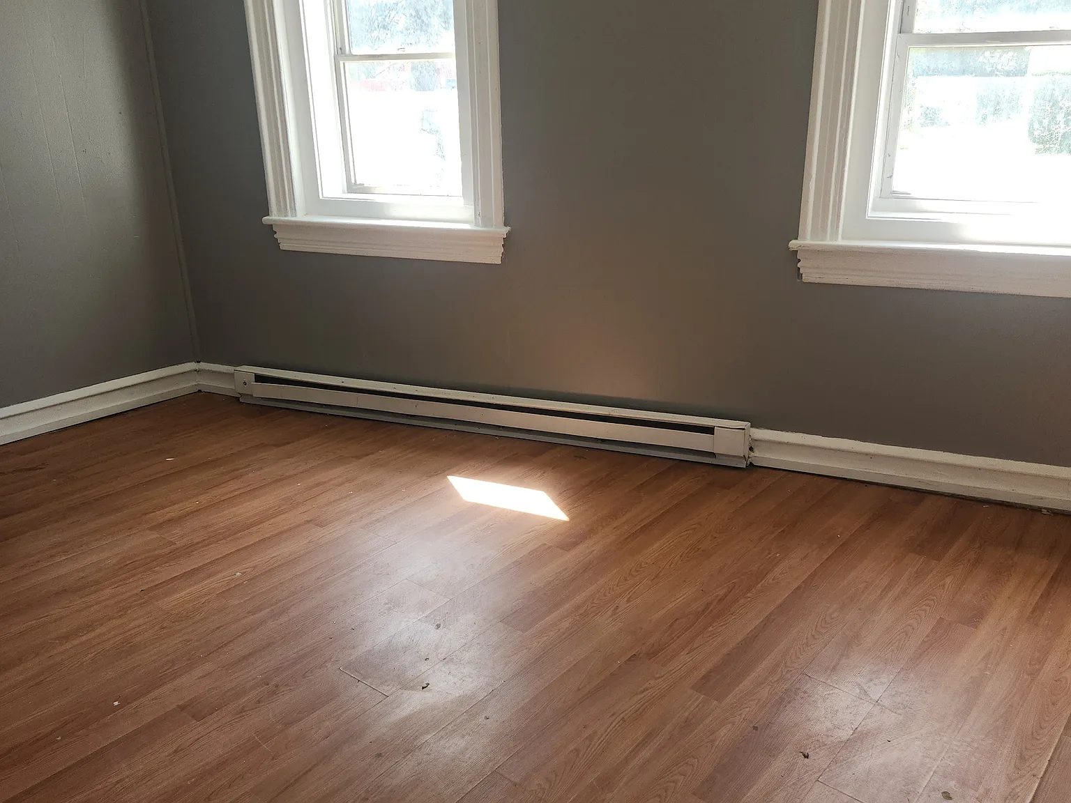 3 bed, 1.5 bath, 1100 sqft, $1,400 — Photo 4