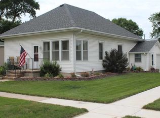 800 Pine St, Humphrey, NE 68642