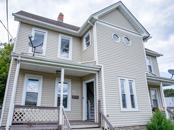 8 Woodside Ave #1