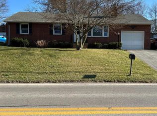 188 W Hanover St, Spring Grove, PA 17362