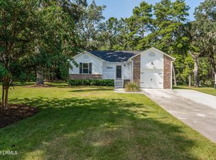 44 Canopy Ln, Saint Helena Island, SC 29920