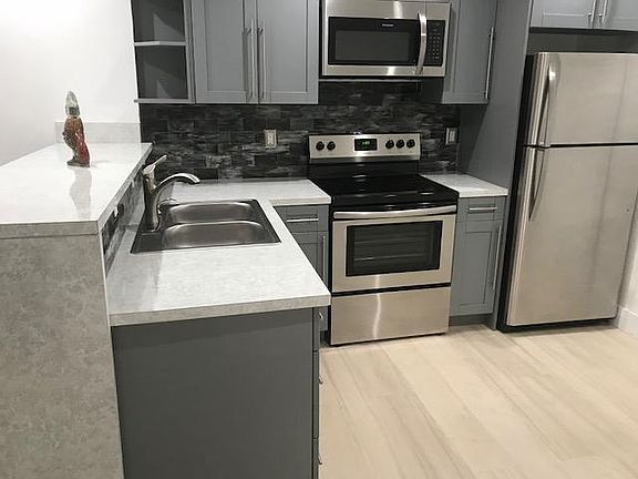 3rd image of 3111 NW 166th St