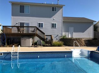 1022 Wolf Dr NW, Cedar Rapids, IA 52405