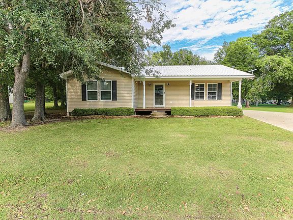 2nd image of 630 Calcasieu Ave