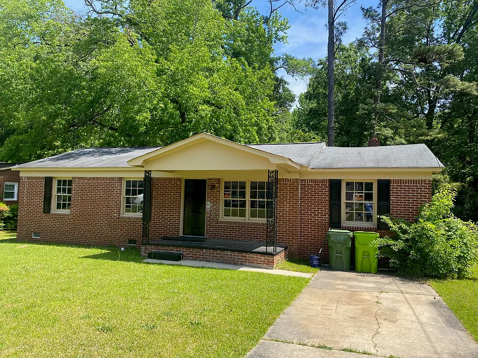 2940 Dell Dr