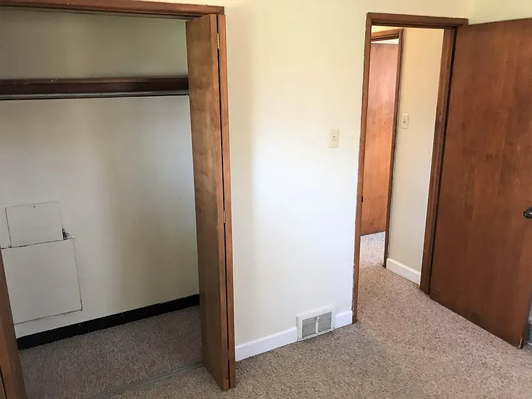 1163 Highland Ave — Photo 4