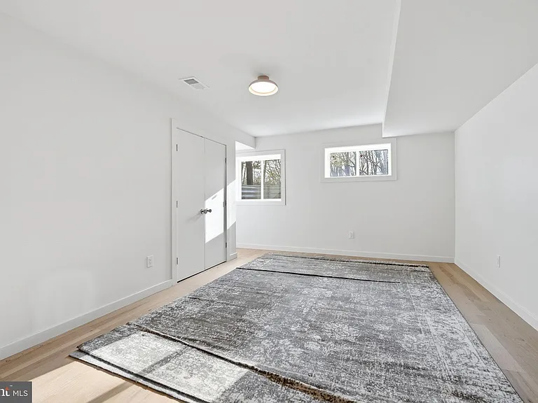 11216 S Shore Rd — Photo 74