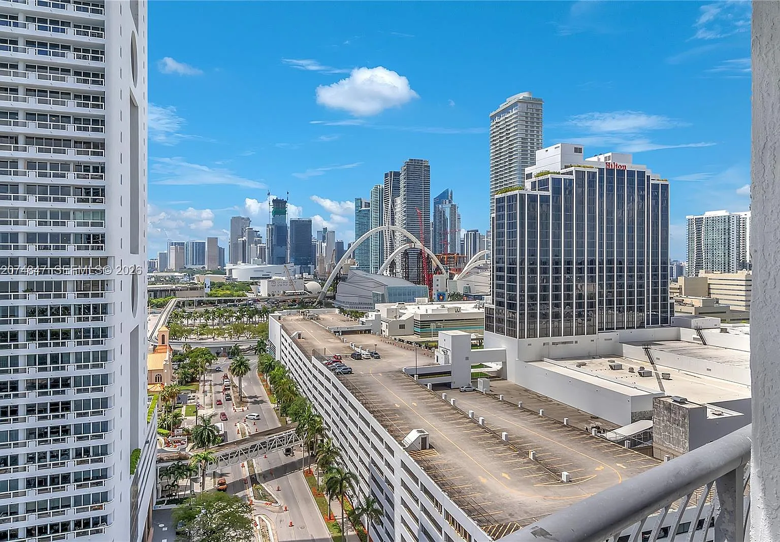 Opera Tower Condo — Photo 3