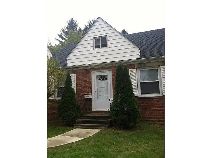 20612 Mountville Dr photo 1