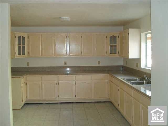 2nd image of 14609 S Loness Ave