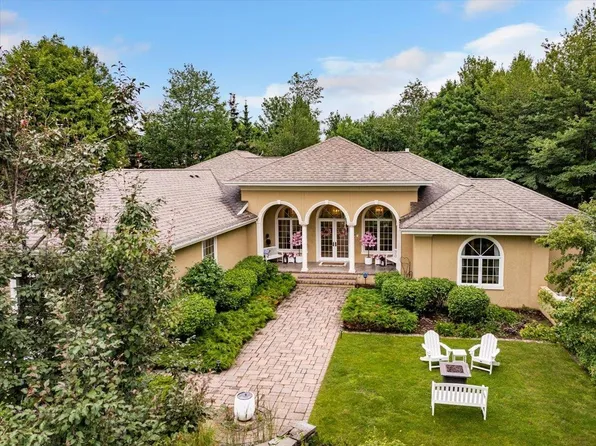 5036 White Pine St, Hermantown, MN 55811