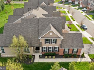 606 Tournament Dr, Moorestown, NJ 08057