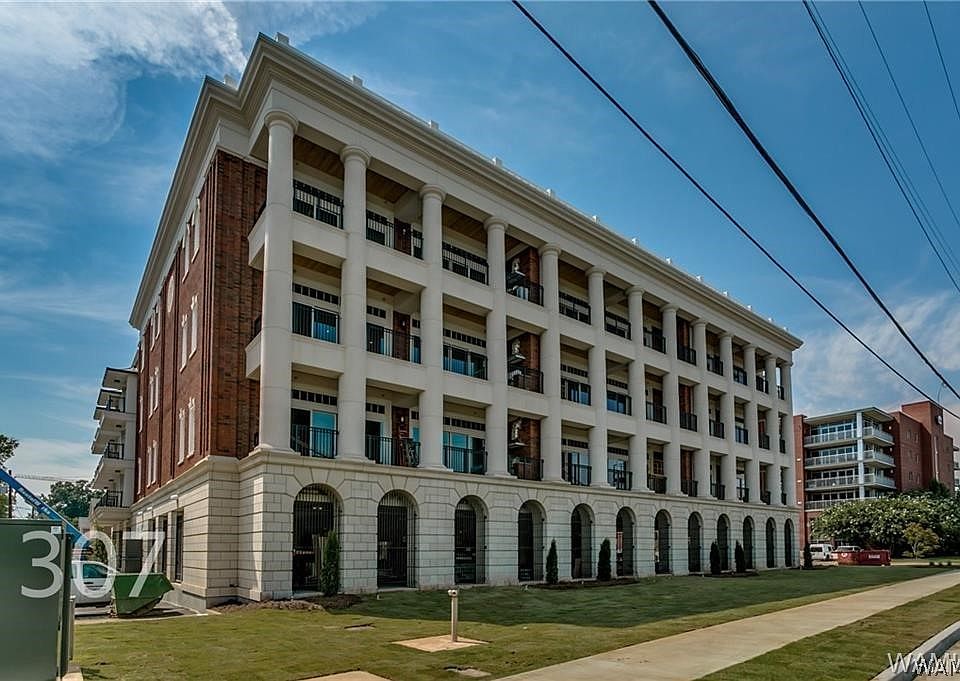 1st image of 511 11th St APT 307