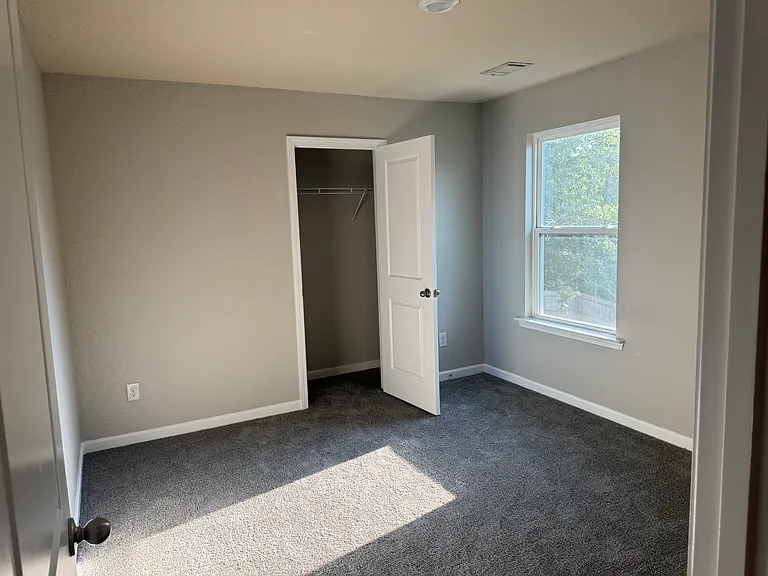 3475 Ridge Hill Pkwy — Photo 21