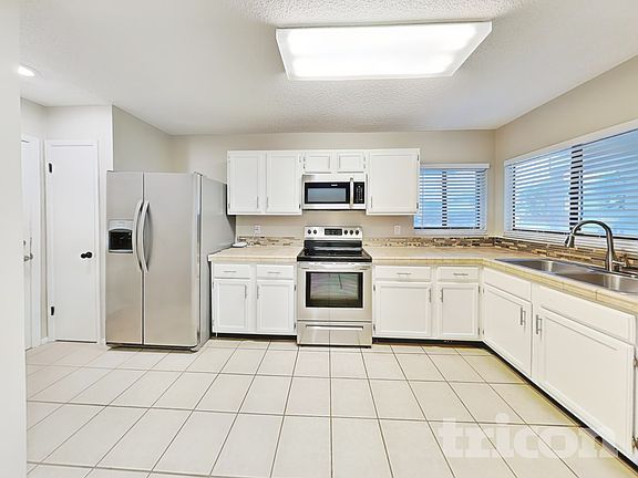 4th image of 419 E Springtree Way