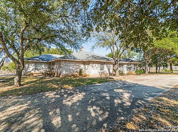 2nd image of 8627 Willow Wind Dr