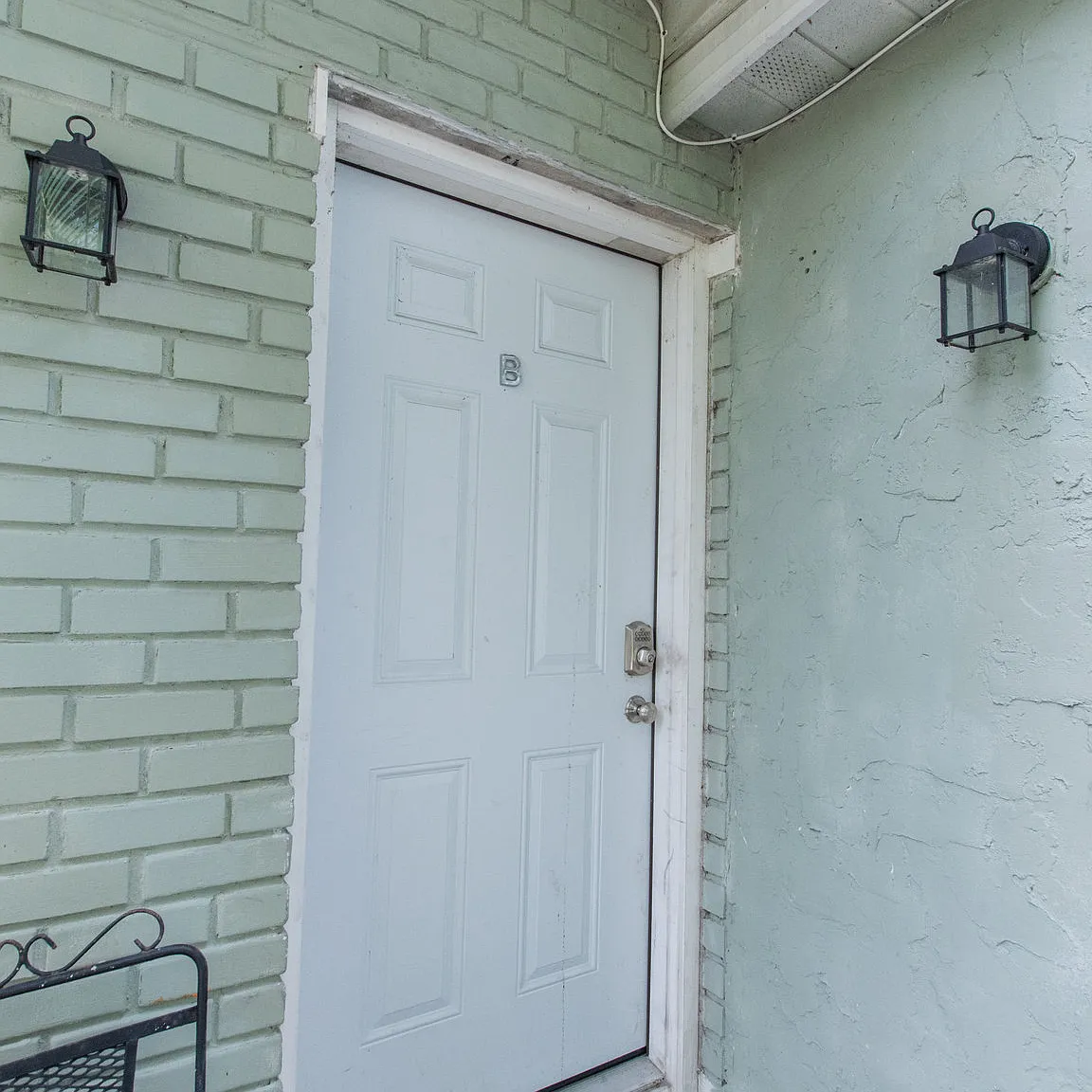 1414 San Juan Court - B — Photo 3