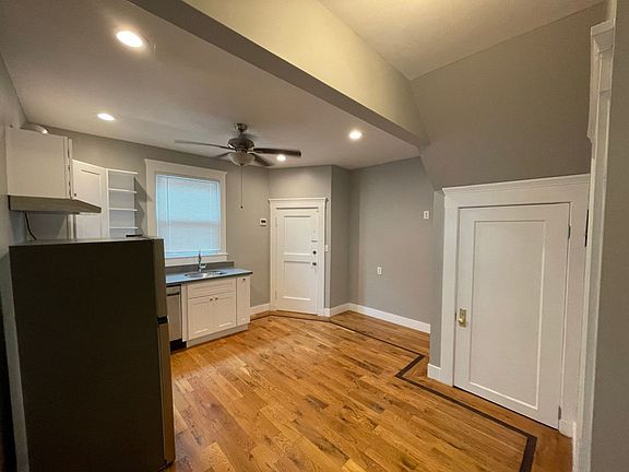 2nd image of 1362 E 27th St #1364