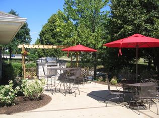 1716 E Hintz Rd, Arlington Heights, IL 60004