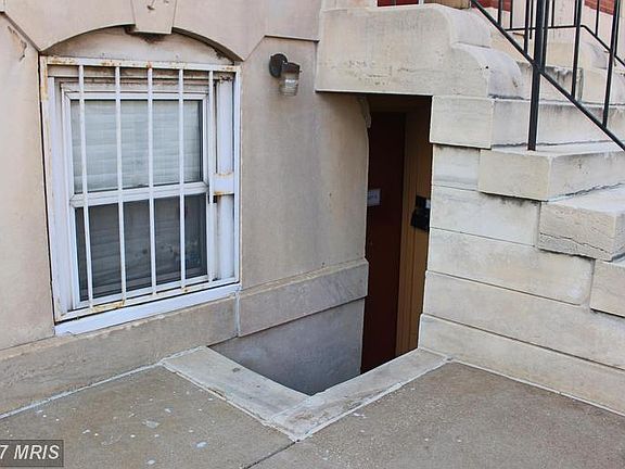 2nd image of 906 N Fulton Ave Unit A