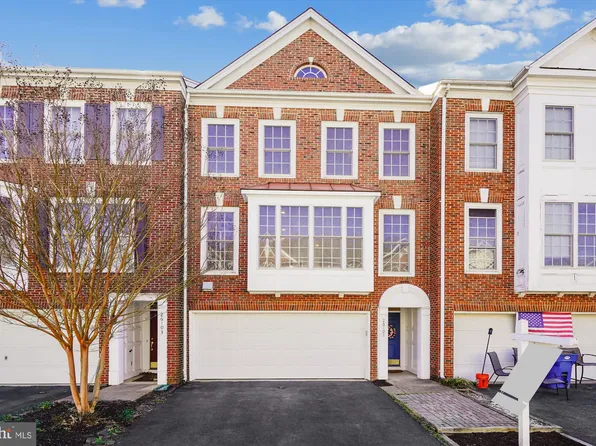 26101 Nimbleton Sq, Chantilly, VA 20152