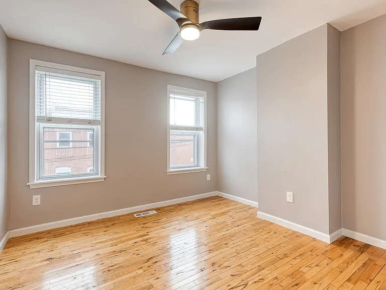 634 Wyeth St — Photo 7