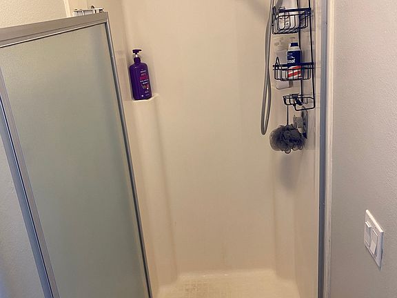 5th image of 2135 E Valley Pkwy Unit 15