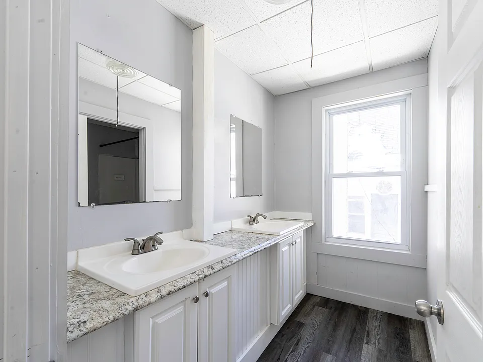 Double Vanity- Bathroom