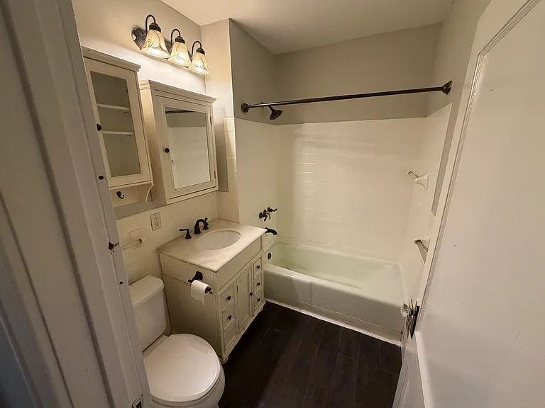 2129 James St #2 — Photo 6