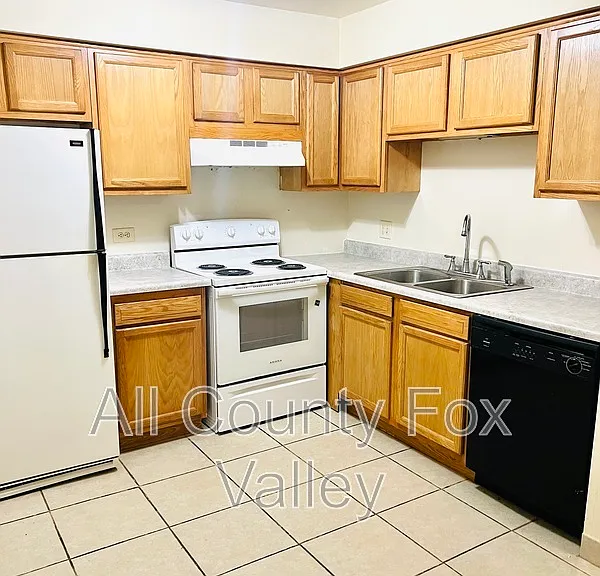 2246 W Nichols Rd #A — Photo 5