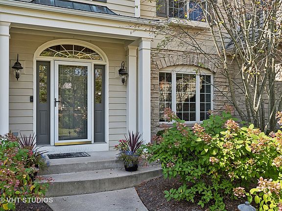 3rd image of 31280 W Somerset Cir