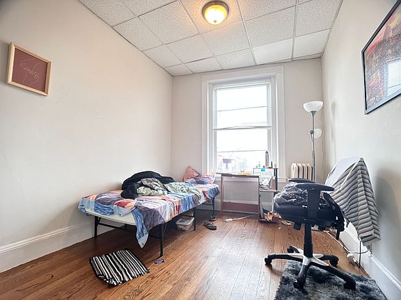 2nd image of 1 Linden St #3