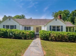 224 N Pine Valley Rd, Winston Salem, NC 27104