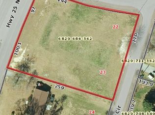 102 Hodges Cir, Hodges, SC 29653