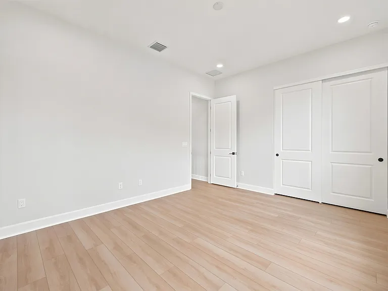 14261 Spruce Pine Dr — Photo 77
