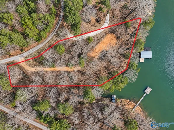 129 Jackson Rd, Houston, AL 35572
