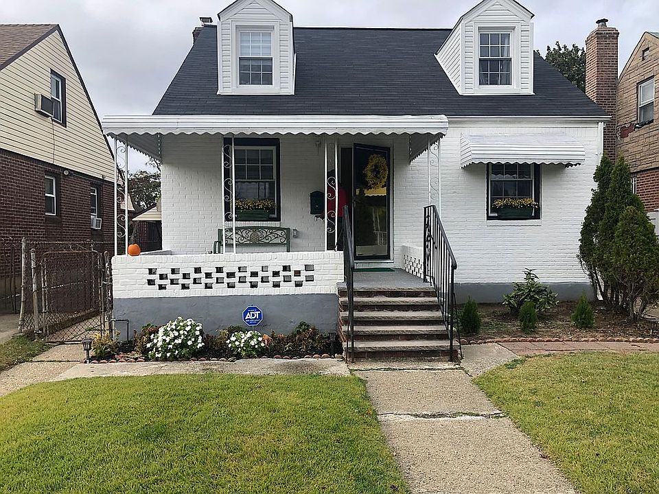 1st image of 11926 221st St