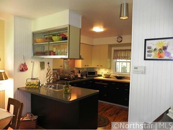 5th image of 571 1st Ave N