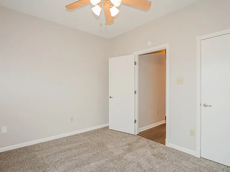 60 Willow Crest Cv — Photo 14