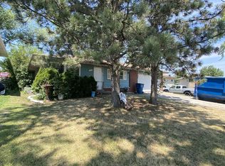 736 W Lake Manor Dr, Addison, IL 60101