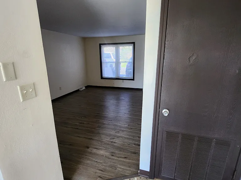 56 Frances St #4 — Photo 18