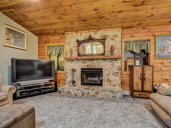 4th image of 1116 Heartwood Dr