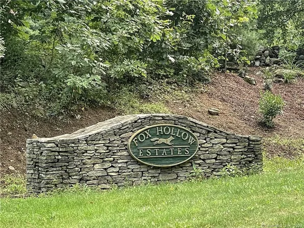 67 Grey Rock Road, Southbury, CT 06488