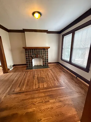 1422 Lewis St Photo 1